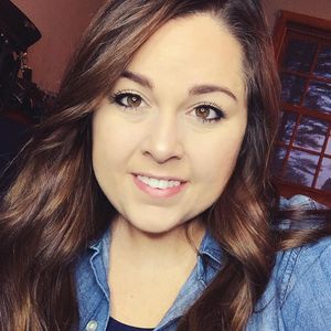 Meet your Posher, Brooke